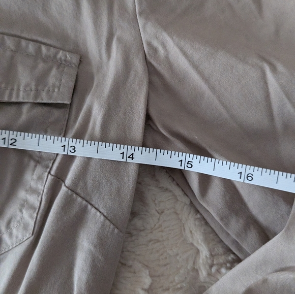 H&M button up 3/4 sleeve size 4 top - Picture 5 of 8